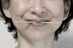 ほほえみ養成竹串エクササイズ